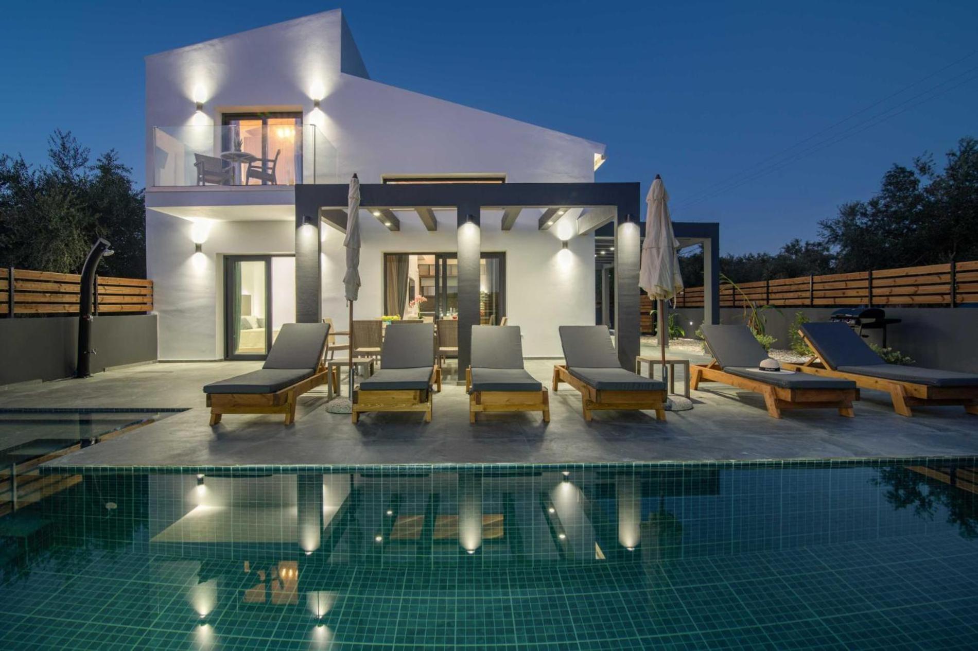 Kozakos With Private Swimming Pools * Kalpaki (Zakynthos)